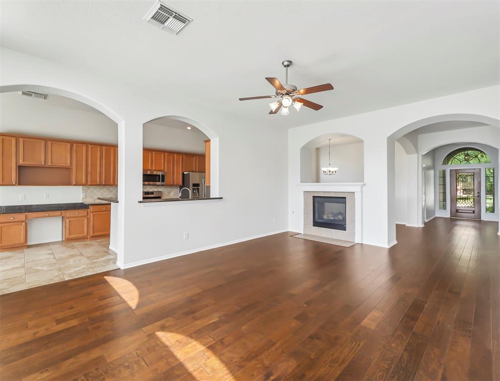 2501 Shady Falls Lane Pearland Tx 77584