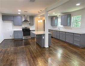 Esteban Rodriguez Real Estate Agent And Realtor Har Com