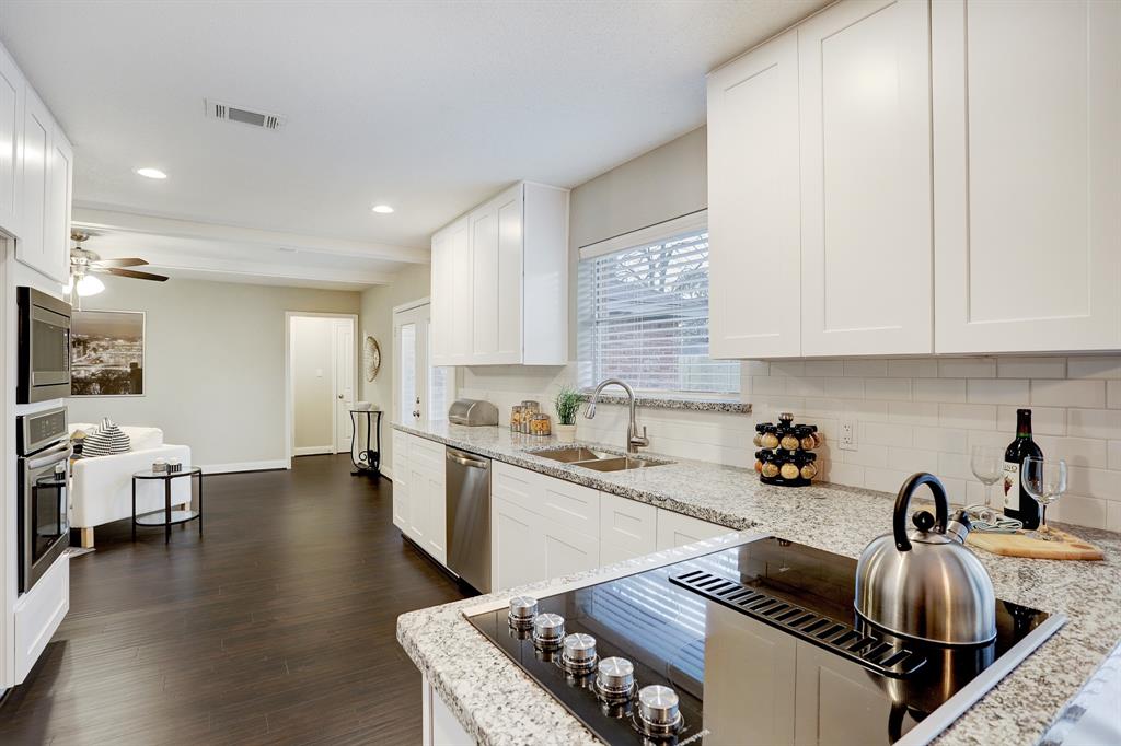 10918 Hillcroft Street Houston Tx 77096 Har Com