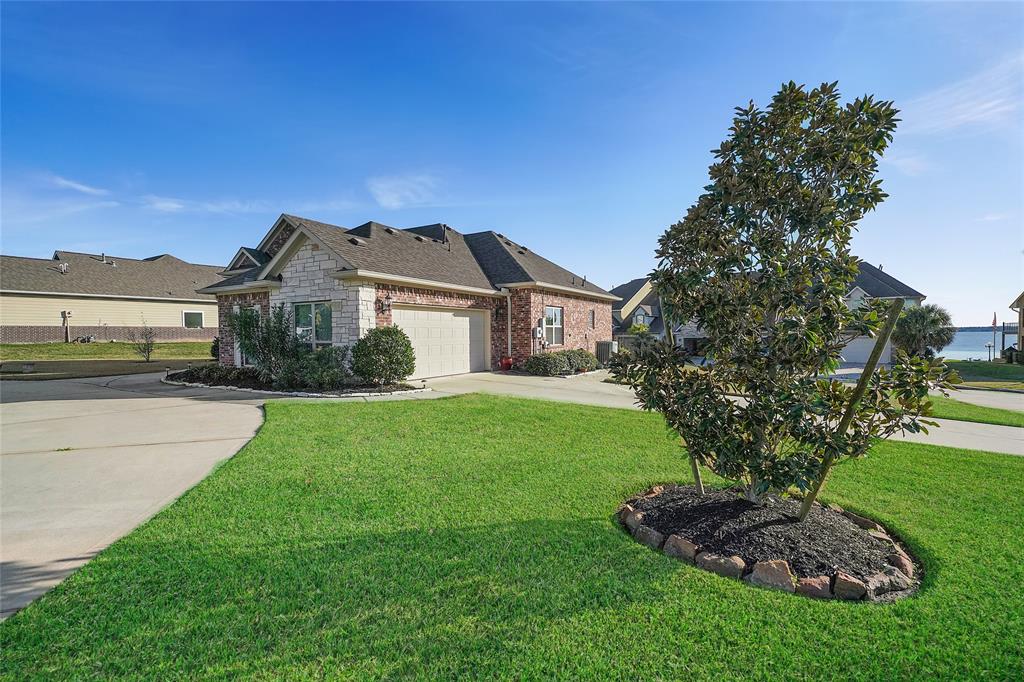 5433 Zephyr Lane, Willis, TX 77318