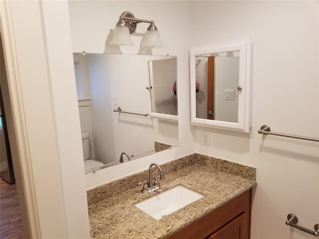 1230 2 Cortlandt Street, Houston, Texas 77008, 1 Bedroom Bedrooms, ,1 BathroomBathrooms,Multi-family,For Sale,Cortlandt,7157482