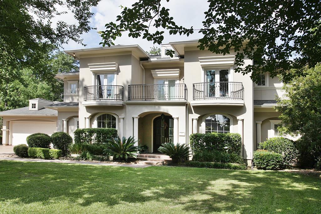 7 Hunnewell Way Spring, Texas EXTRAORDINARY HOME WITH 5 BEDROOMS AND 5 BATHS, LOCATED ON A LARGE CUL-DE-SAC LOT IN CARLTON WOODS. THIS MAGNIFICENT HOME HAS A BEAUTIFUL ENTRY WITH HIGH CEILINGS AND FORMAL SITTING AREA OVERLOOKING THE GORGEOUS BACKYARD AND SWIMMING POOL THAT ARE PERFECT FOR OUTDOOR ACTIVITIES AND ENTERTAINMENT. FLOORS INCLUDE TRAVENTINE/SLATE/WOOD. QUARTERS, MULTIPLE LIVING AREAS, ALL BEDROOMS WITH PRIVATE BATHS.