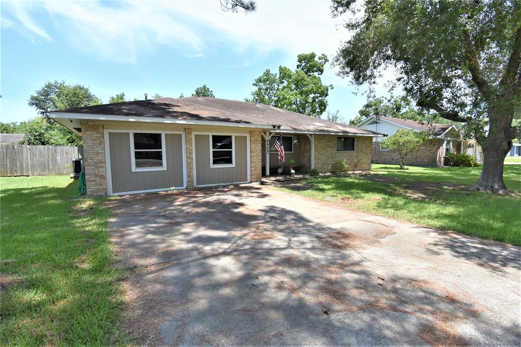 4909 31st Street, Dickinson, TX 77539