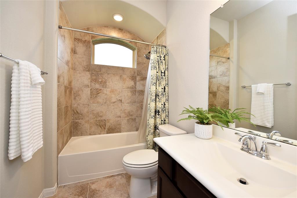 14116 N Crater Lake Court