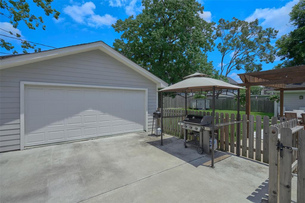 1506 Freedonia Drive Houston Tx 77055 Har Com