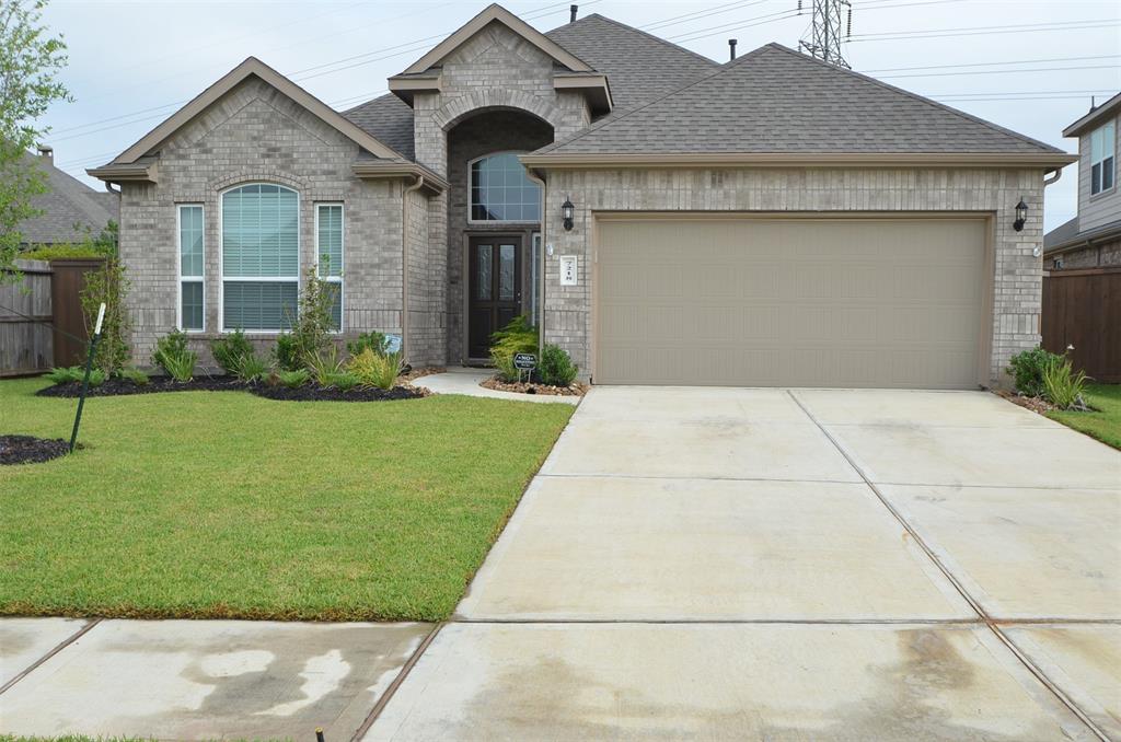 7218 Laguna Lake Drive Spring, Texas THIS IS A MUST SEE!!! WILL NOT LAST LONG!!! Open Concept One Story Plan in Laurel Glen. Features Wood Floors in the entry, den, study, kitchen with Carpet in bedrooms and tile in the baths and laundry. All Appliances are included which are Black w/Stainless look. Large Granite Island with plenty of room for bar stools. Kitchen is open and looks over the Den. Very Large Oversized back yard and is fully irrigated with a back covered patio.