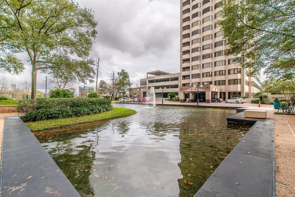 2001 Holcombe Boulevard, Houston, Texas 77030, 2 Bedrooms Bedrooms, 5 Rooms Rooms,2 BathroomsBathrooms,Mid/hi-rise Condo,For Sale,THE SPIRES,Holcombe,28812939