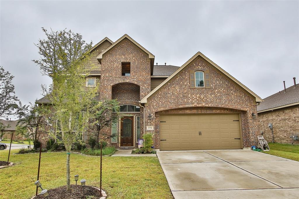 2754 Sica Deer Drive Spring, Texas Have you found a rental home that has ALL of the bells and whistles and is ready for move-in? YOU JUST DID! This 4/5 bedroom home features 3.5 bathrooms including a guest bedroom on the second floor with a bathroom located inside the bedroom, a large MEDIA ROOM, and GAMEROOM great for a fun entertainment night, a nice size Office/Study that is great if you're working or schooling at home, a Formal Dining Room, large Family Room with a fireplace and Breakfast Area. Located in the Bradbury Forest Community just minutes away from Hardy Toll Road. Don't miss out! Schedule your showing today!