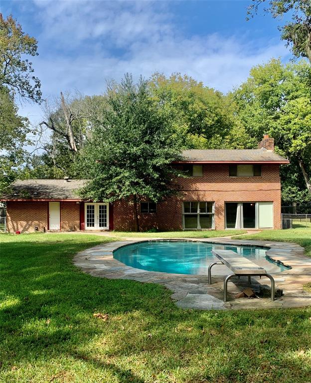 3543 Hideaway Lane Spring, Texas This home sits on 1.4 acres and has no back neighbors. It is on a very quiet street and conveniently located 10 minutes from I45. The home is zoned for the highly acclaimed Klein ISD school district. The large backyard with the pool is perfect for entertaining. The landlord is offering one year of pool maintence included. Two year lease required.
Agent is related to owner .