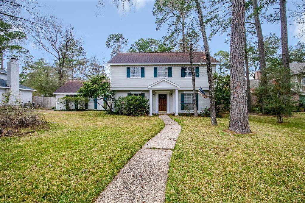 6106 Morningcrest Court Spring, Texas Beautifully updated 4 Bed, 2.5 bath with a huge patio overlooking the pool! This home has great space for working at home and for home zoom school.