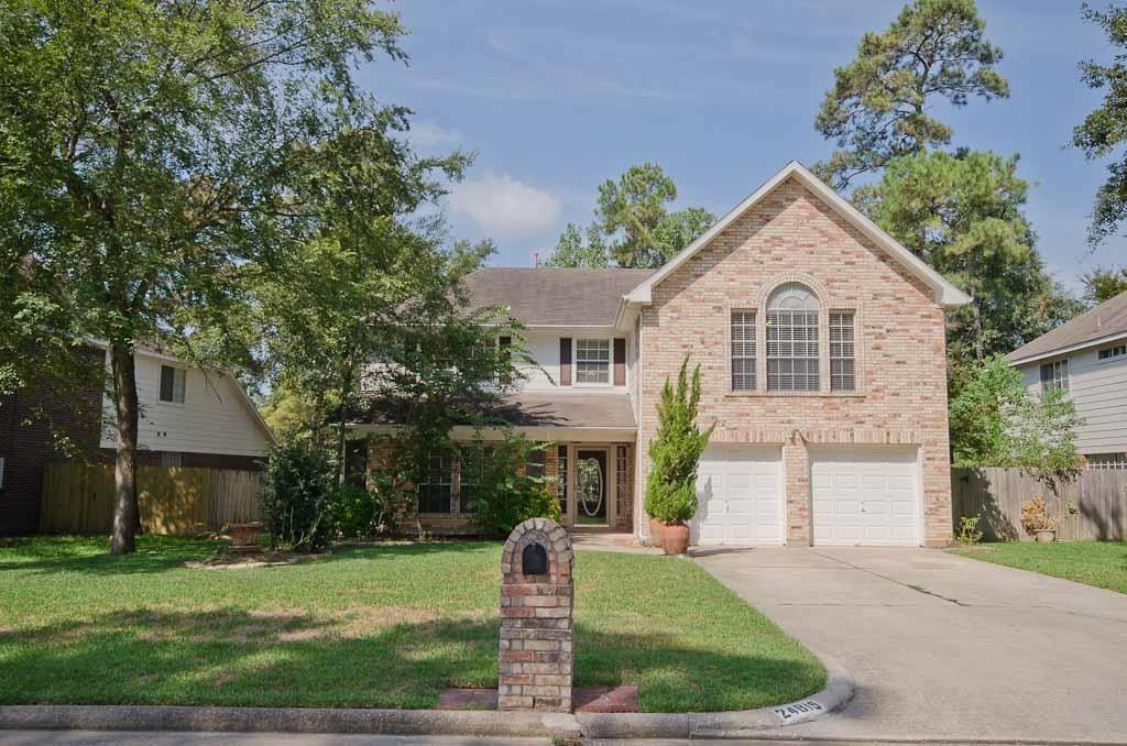 24815 Butterwick Drive Spring, Texas Charming 4 bedroom home with an open floor plan that features high-end Pergo flooring and over-sized tile downstairs. The kitchen has granite countertops, tumbled marble backsplash, and stainless appliances that opens to the living area with soaring ceilings. The upstairs has a large game room with a pool table with all secondary bedrooms upstairs. Zoned to highly sought after Klein schools and located minutes away from Exxon campus, shopping, and The Woodlands. Easy Access to Grand Parkway, HWY 249, and I-45. Priced to sell! No back neighbors and sits at the end of a quiet dead-end street.
Refrigerator, washer, and dryer are included!
