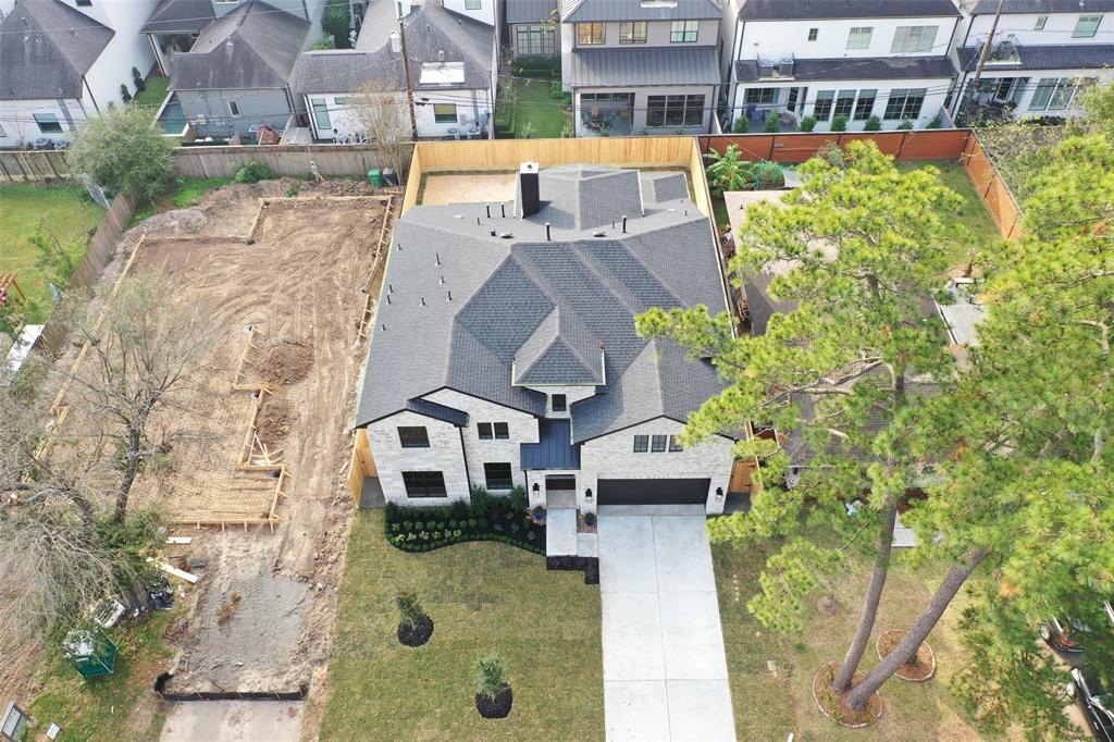 7423 2 Schiller Street, Houston, Texas 77055, 4 Bedrooms Bedrooms, 10 Rooms Rooms,3 BathroomsBathrooms,Single-family,For Sale,Schiller,58661441