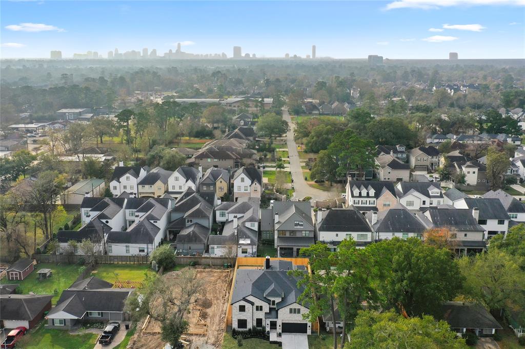 7423 2 Schiller Street, Houston, Texas 77055, 4 Bedrooms Bedrooms, 10 Rooms Rooms,3 BathroomsBathrooms,Single-family,For Sale,Schiller,58661441