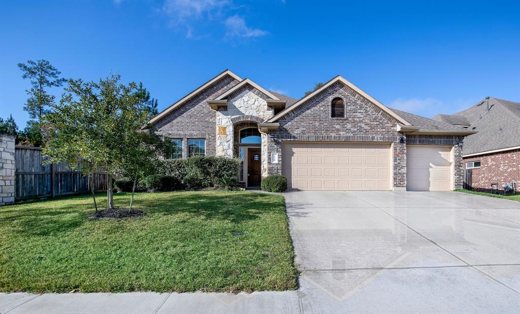 138 Meadow Landing Drive Conroe, Texas Rarely found one story home with 3 car garage in High Deserved Jacob Reserve! No carpet in whole house! Gourmet kitchen with stainless appliances and granite counter top. Master suite has a large walk in shower and double sinks. Covered patio for your backyard entertaining! Close to community pool and park!