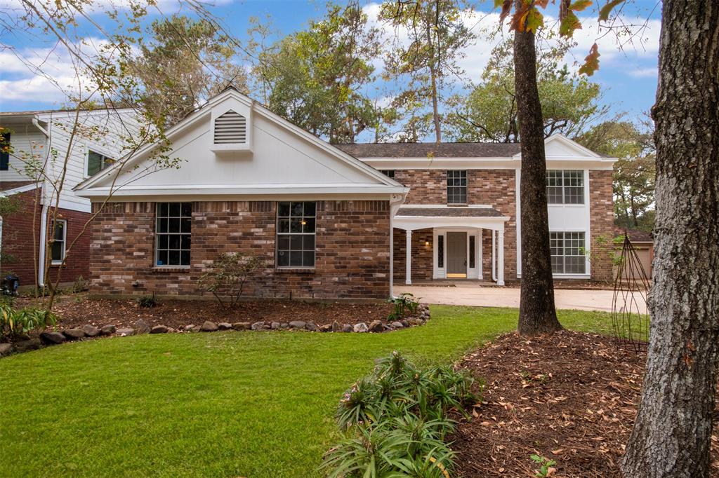 150 Rushwing Place Spring, Texas ONE MONTH FREE!! (see below for more details)- This two story home is ready for an amazing family and just in time for the holidays! Located in the heart of The Woodlands close to parks, recreation centers, shopping centers, lakes and award winning schools! Enjoy the open floorplan between the family room with gas fireplace and the kitchen, which boasts granite countertops, white cabinetry and an island with gas cooktop. Retreat to your spacious master suite with vaulted ceilings and relax in the luxurious, spa-like master bathroom with separate tub and shower, decorative tile and granite countertops! The 3 additional bedrooms are spacious with large closets and tons of natural light. Don't miss the large utility room and extra garage space. Enjoy the huge deck with a cup of coffee or glass of wine on a nice day and soak in the serenity of the wooded backyard.
If the tenant signs an 18 month lease, the landlord will give the tenant the last month free.