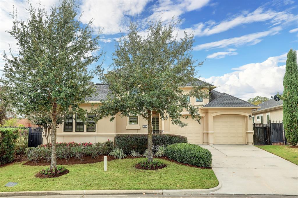 3914 Louvre Lane Houston, Texas SPECTACULAR ONE-STORY COURTYARD home within the beautiful, 24-hour guard-gated Royal Oaks Country Club community! This sprawling single-story design features 3-bedrooms, 3-baths, and a "fitness room" aka 3rd-car garage conversion currently finished out with nice flooring and central AC. The main house offers open-concept living with a lovely formal dining room, soaring ceiling height, plantation shutters, upgraded countertops, quality craftmanship, fantastic storage options, breathtaking island kitchen, dry bar/serving station, quaint study nook & covered patio. Mesmerizing 3D cube mosaic wood flooring elevates the dining and foyer areas with visual interest and style. Serene Master Retreat has a deluxe built-in entertainment center and overlooks the well-manicured back lawn. LUXURIOUS primary bathroom and ENORMOUS CUSTOM CLOSET is SURE TO IMPRESS! Captivating details, timeless/traditional finishes combined with eclectic accents make this one unforgettable home.