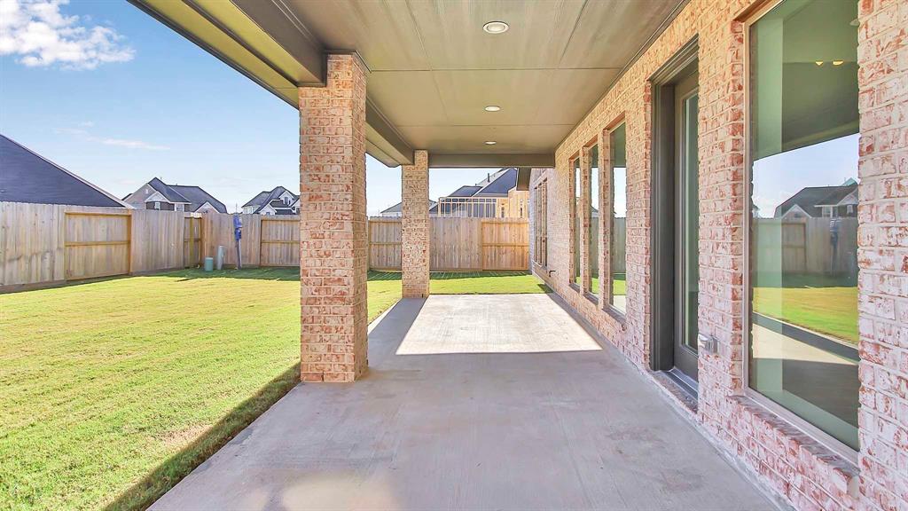 28914 2 Ridge Valley Court, Fulshear, Texas 77441, 4 Bedrooms Bedrooms, 10 Rooms Rooms,3 BathroomsBathrooms,Single-family,For Sale,Ridge Valley,90897002