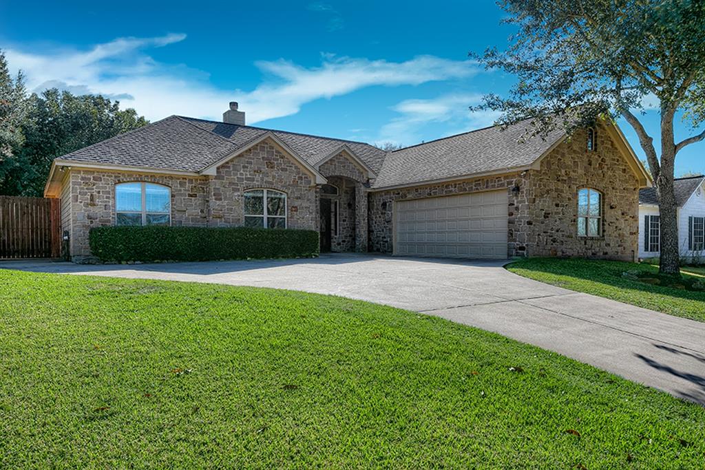 7115 Pleasure Lake Drive, Willis, TX 77318