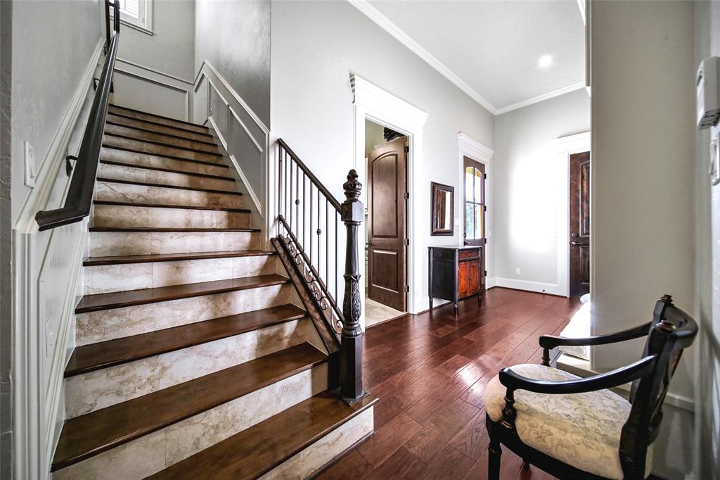 6 Huntington Woods Estates Drive, Tomball, TX 77377