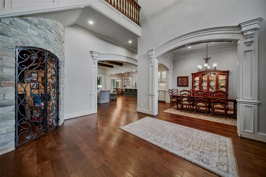 6 Huntington Woods Estates Drive, Tomball, TX 77377