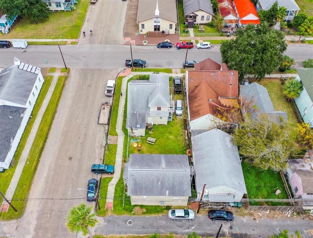 2727 2 Avenue K, Galveston, Texas 77550, 3 Bedrooms Bedrooms, ,1 BathroomBathrooms,Multi-family,For Sale,Avenue K,96433255