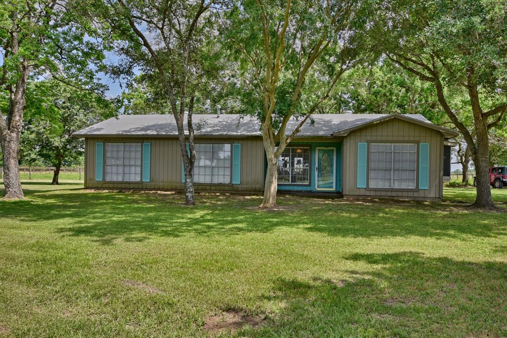 2158 Peters San Felipe Road Sealy, Texas NO RESTRICTIONS.
Charming, bright, and open floor plan home with 3 Bedrooms / 2 Bathrooms.
Deck and Composition Roof in 2019, wood siding.
Kitchen - Electric Range, Oven, Tile Floors.
Dining Room - Bay Window.
Living Room - French Doors to deck.
Master Bedroom - 2 Large closets.
Tub/Showers in both bathrooms.
Utility Room with cabinets, pantry, room for refrigerator.
PROPERTY NOTES:
Well suited for cattle, horses, or other livestock.
NO RESTRICTIONS.
Sandy Loam Soil, drains well.
Seller raised 4 National Champion Race Horses on this land.
Cross-Fenced Pastures with 12 foot alleyway between each one.
Austin County water with well & water shut-off valves.
So convenient! Just west of Houston/Katy. 10 minutes to Interstate 10, 25 minutes to Grand Parkway 99.
Storage container with three sides of shelving for extra storage. Shed with Electricity.