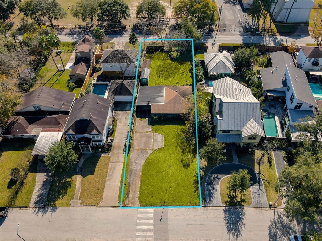 1025 1 Wakefield Drive, Houston, Texas 77018, 2 Bedrooms Bedrooms, 4 Rooms Rooms,1 BathroomBathrooms,Single-family,For Sale,Wakefield,83181618