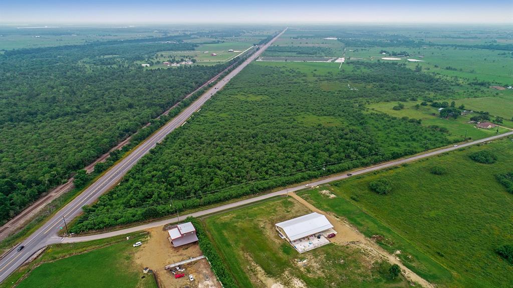 000 Orange Hill Road Sealy, Texas 29 +/- acres is a perfect site for commercial development or residential use. Approximately 1600 feet of HWY 36 frontage and approximately 1187 feet of Orange Hill Road frontage. Located only 2 miles from Interstate 10. Property is not in the flood zone. Austin CAD #R000071041 (24.47 acres) plus approximately 5.11 acres from adjacent #R000071040 being sold together.