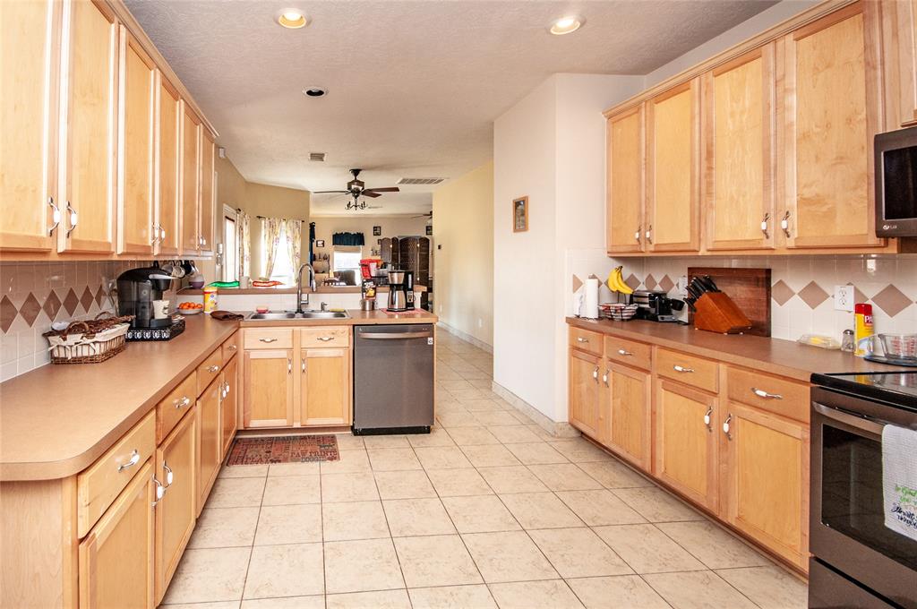 5202 Sleepy Creek