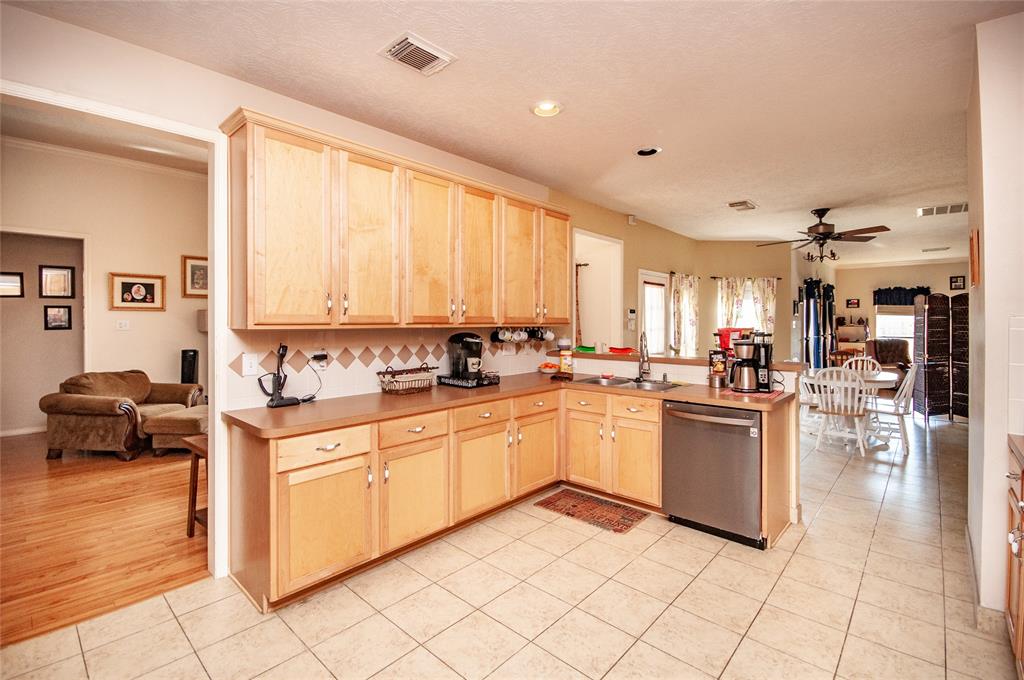 5202 Sleepy Creek