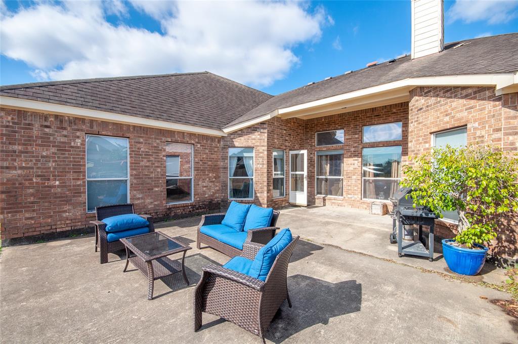 5202 Sleepy Creek