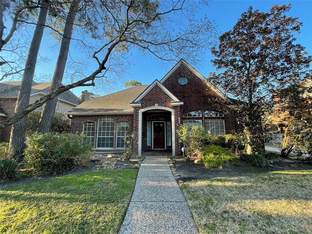 3430 Rolling Terrace Drive Spring, Texas Beautiful custom one story with FOUR bedrooms and THREE FULL BATHS! Fresh paint throughout! Fabulous floor plan offers a formal dining, versatile formal living or study, large family room plus delightful sunroom! The expansive island kitchen is open to the family room and boasts granite counter tops, 42" raised panel cabinetry and a wrap around breakfast bar. And the refrigerator is included! You will love relaxing in the primary bedroom with two sided gas log fireplace and separate sitting area! Primary bath features a walk-in shower, jetted tub and two walk-in closets! Dual sinks in second bath plus a third full bath! Many custom features such as high ceilings, crown and chair molding, impressive entry with skylight, and custom built-ins! Community pool and tennis courts! Located on quiet, interior culdesac street! Highly acclaimed Klein ISD schools and close proximity to Grand Parkway and Hardy Tollway access! Pets considered on a case by case basis. One or Two year lease term.
