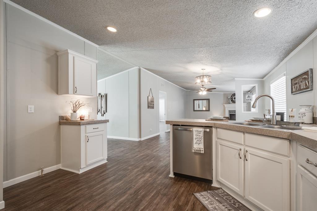 544 County Road 2270