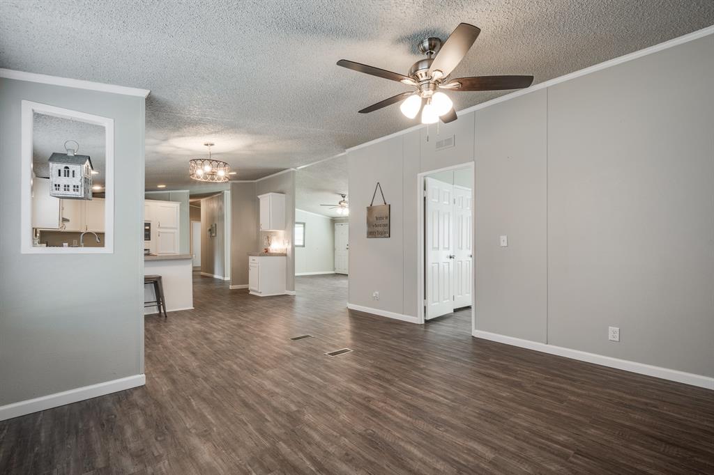 544 County Road 2270