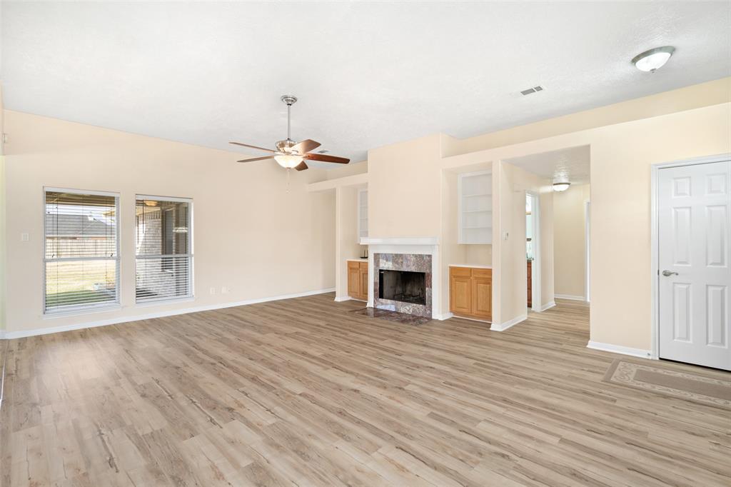 1806 Lafayette Lane
