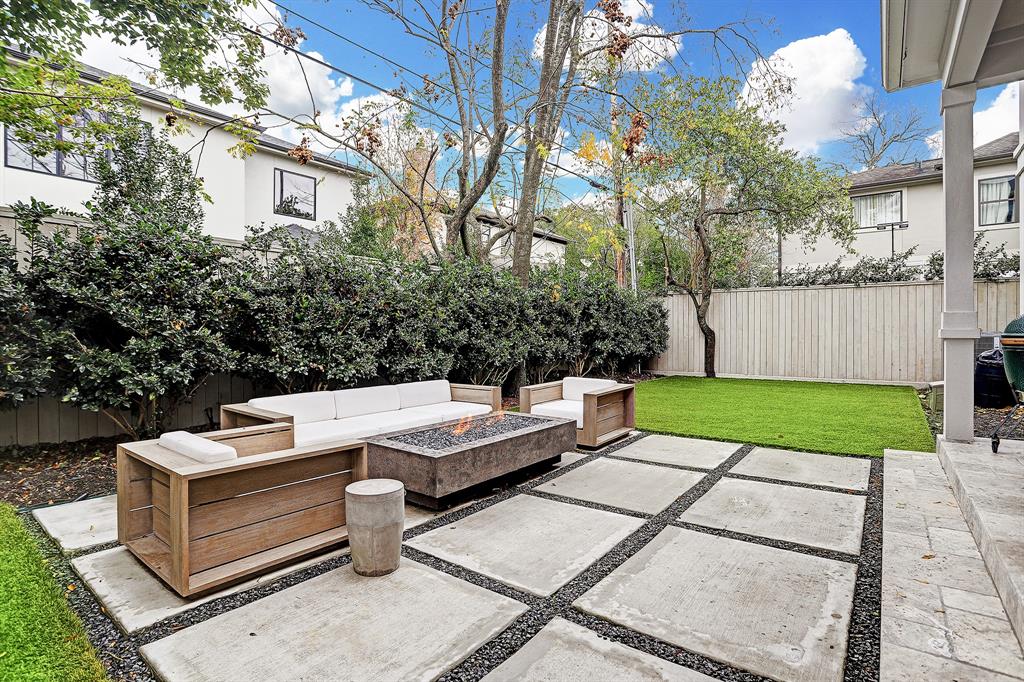 Sold 2626 Arbuckle Street Houston Tx 77005 4 Beds 3 Full Baths 1 Half Bath 1 935 000