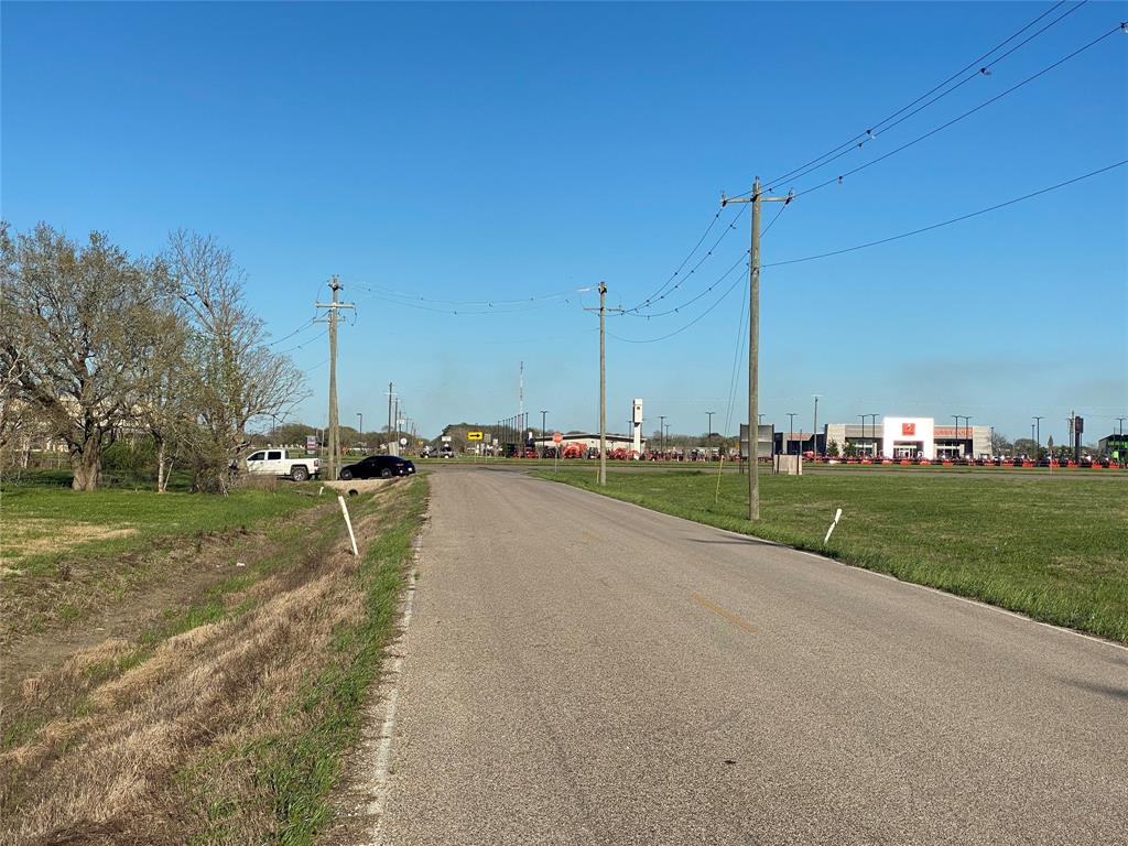 40290 288 FRWY, Angleton, Texas 77515, ,Country Homes/acreage,For Sale,288 FRWY,76002726