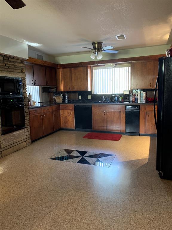 307 1 ALKIRE LAKE Drive, Sugar Land, Texas 77478, 4 Bedrooms Bedrooms, 10 Rooms Rooms,3 BathroomsBathrooms,Single-family,For Sale,ALKIRE LAKE,53024335
