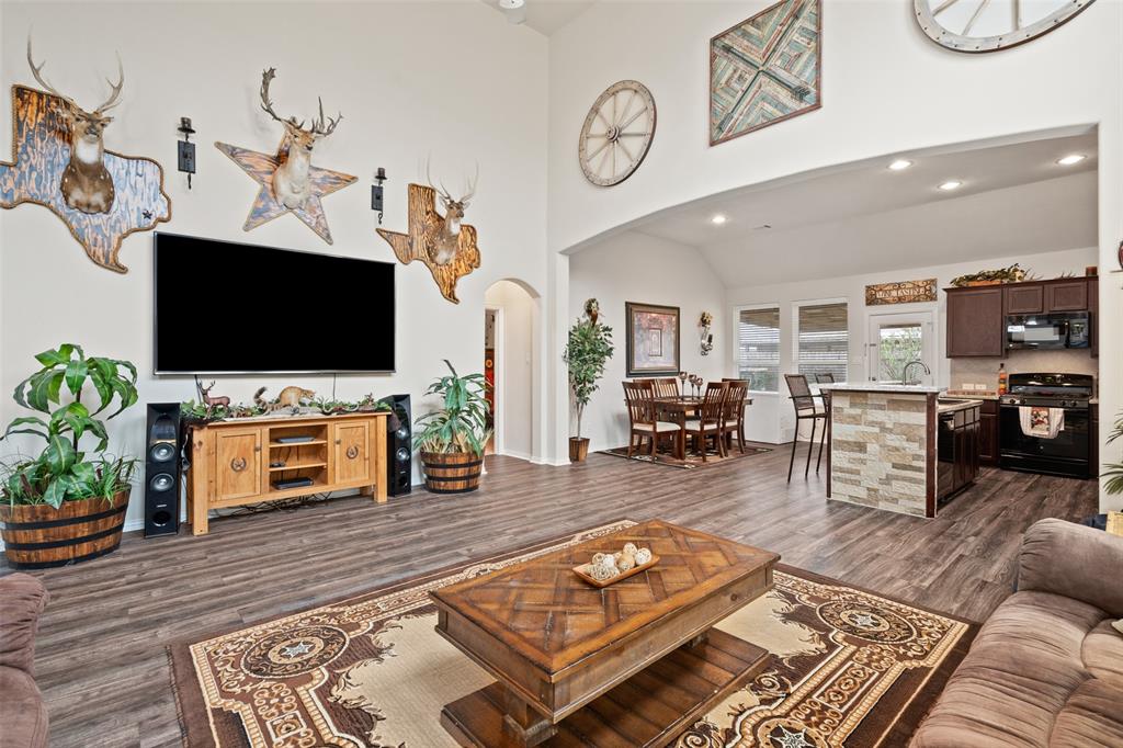 3707 Hunters Trail