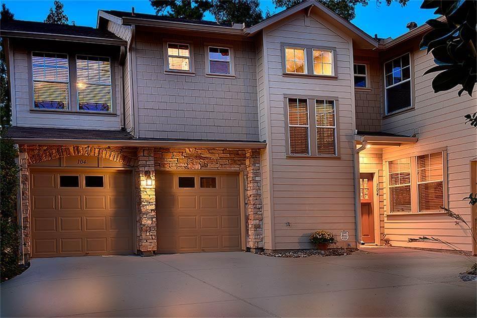 104 Woodlily Place 104 The Woodlands, Texas Stunning LifeForms townhome fully remodeled on a cul-de-sac lot that backs to a green space in Stone Creek! Soaring ceilings, new wood look tile floors, new carpeting upstairs, neutral paint colors & abundant windows provide natural light throughout. Spacious kitchen w/Corian counters & breakfast bar opens to sunny breakfast room (washer/dryer and refrigerator included); Familyroom w/gaslog fireplace; oversized bedrooms up; Master Bedroom with sitting area, large walk-in closet and private ensuite, fenced Patio with back green space and side green space with sprinkler systems. NO LAWN CARE! WOW! PETS ARE CASE BY CASE!