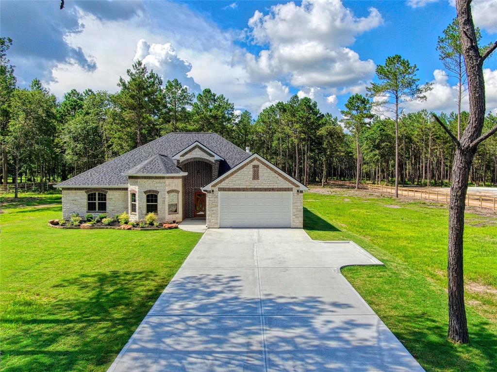 11155 County Road 302, Plantersville, TX 77363