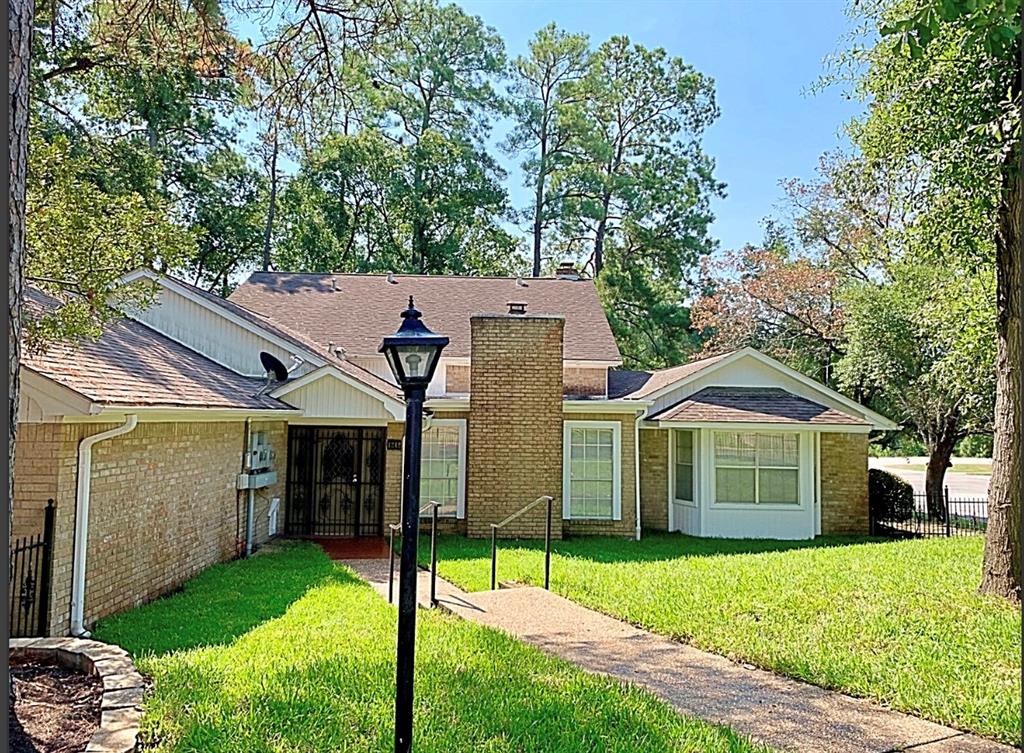 1212 Wilson Conroe, Texas Large corner home in a great and convenient location in Conroe. 4 bedroom/3.5 bath. Spacious floor plan with both formal living and separate den, 2 fireplaces, nice open kitchen with new stainless appliances, double oven stainless fridge with separate breakfast area and formal dining. Fantastic, glassed-in sun room for additional sitting or play area. Nicely sized master suite on first floor with fireplace and large walk-in closet. Lots of storage space throughout home. So many options with this great rental. Can easily accommodate a nice home office as well with separate entrances. Perfect for working from home and move-in ready!