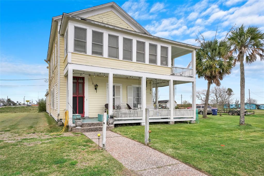 751 Catalpa Street ST, Matagorda, TX 77457