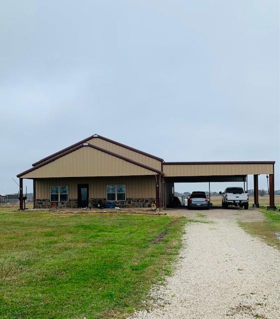 17877 County Road 207, Angleton, TX 77515