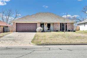 705 Parkview, Burleson, TX, 76028