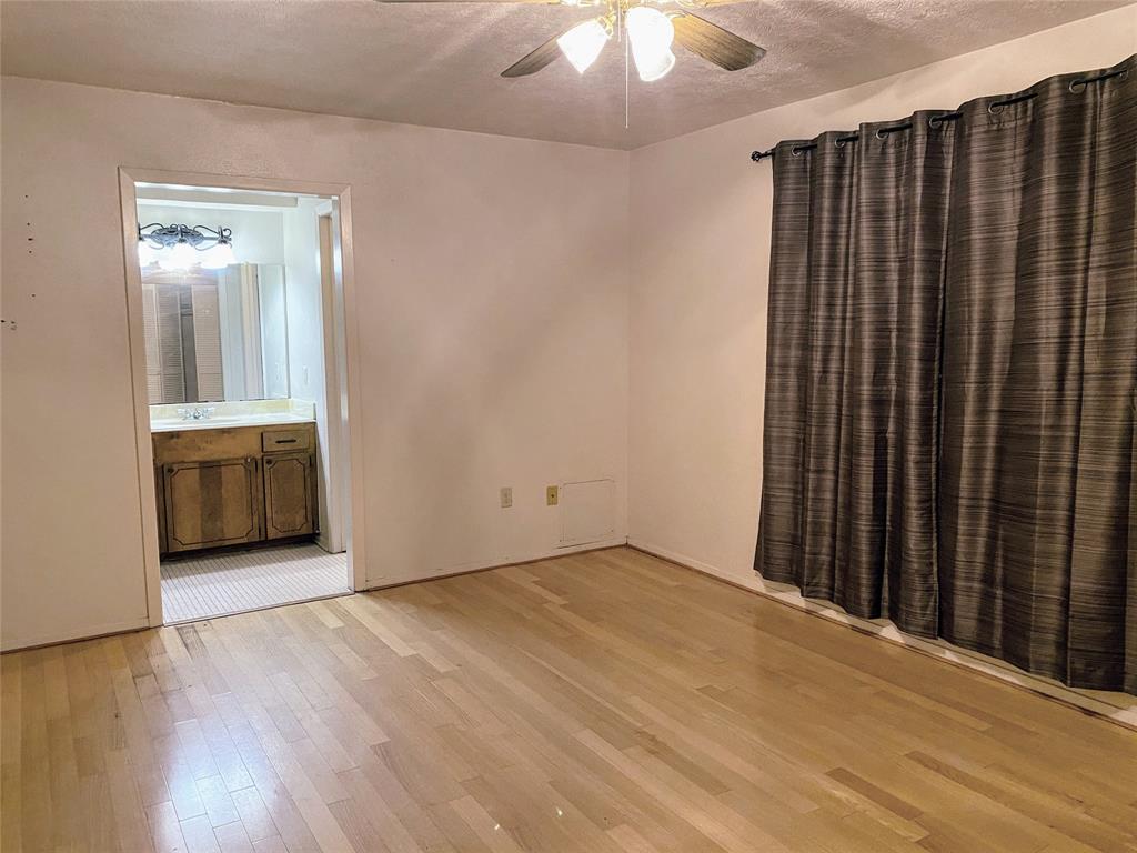 11703 Bexar Drive, La Porte, TX 77571 - HAR.com