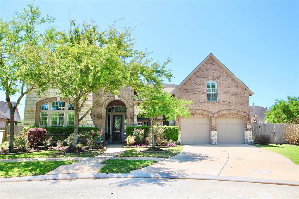 Homes for Sale in Friendswood TX with Pool | Mason Luxury Homes