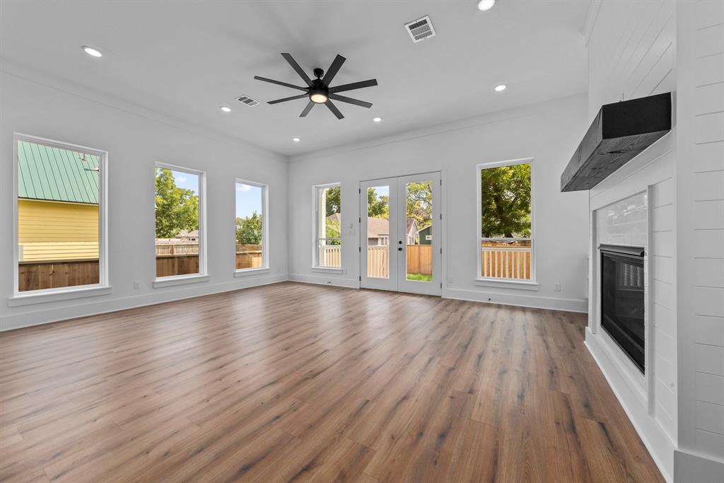 3206 2 Omega Street, Houston, Texas 77022, 3 Bedrooms Bedrooms, 6 Rooms Rooms,2 BathroomsBathrooms,Single-family,For Sale,Omega,80132310