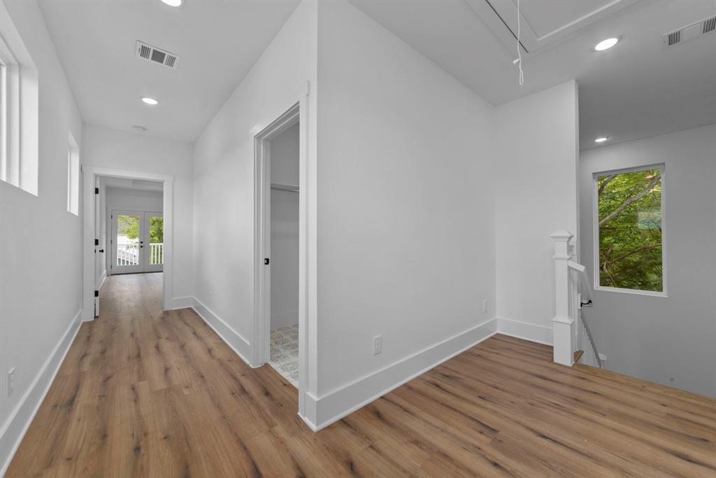 3206 2 Omega Street, Houston, Texas 77022, 3 Bedrooms Bedrooms, 6 Rooms Rooms,2 BathroomsBathrooms,Single-family,For Sale,Omega,80132310