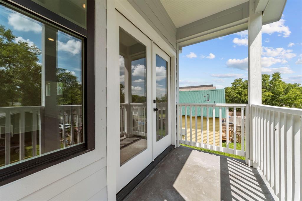 3206 2 Omega Street, Houston, Texas 77022, 3 Bedrooms Bedrooms, 6 Rooms Rooms,2 BathroomsBathrooms,Single-family,For Sale,Omega,80132310